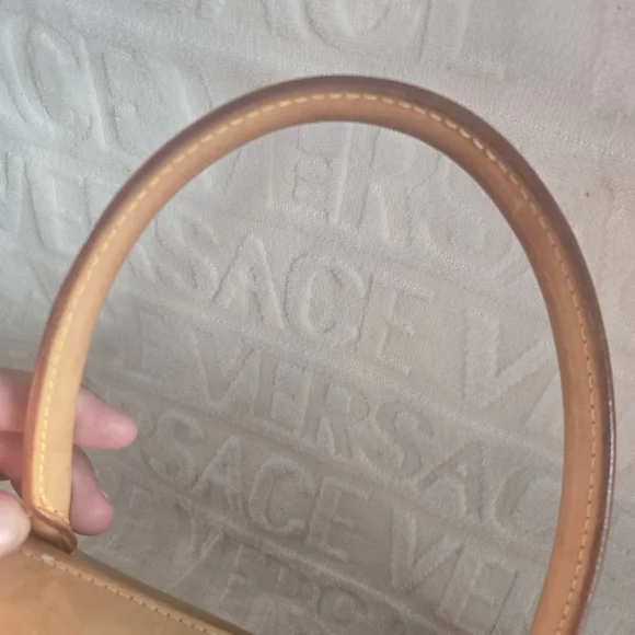 Louis Vuitton Gold Monogram Handbag - Picture 4 of 12